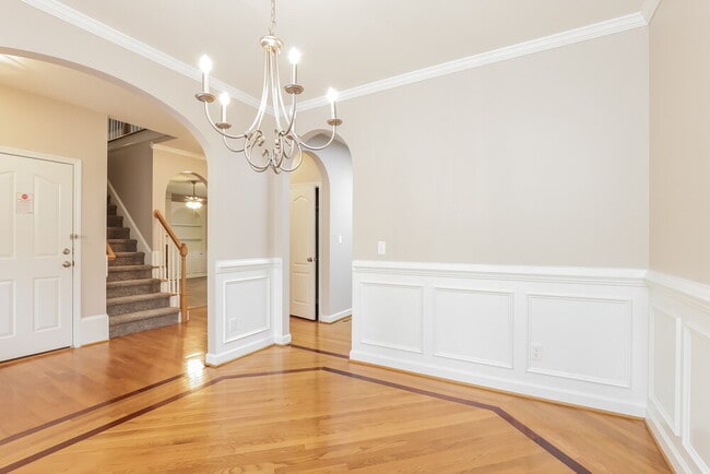 Building Photo - 717 Bennett Ridge Ct