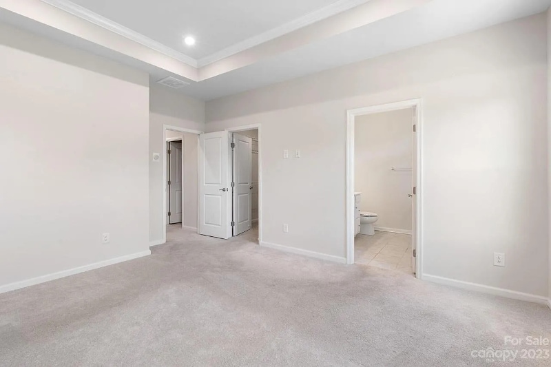 Building Photo - 2523 Grantham Place Dr