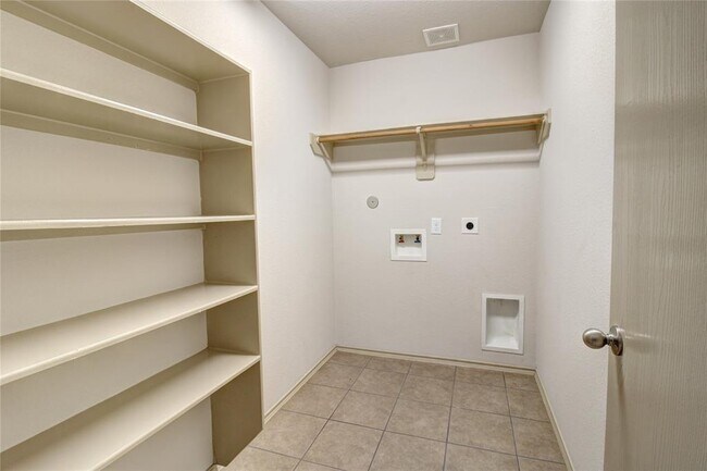 Building Photo - 21514 Daylily Hills Dr