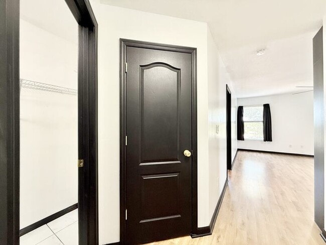 Building Photo - 4978 White Sanderling Ct
