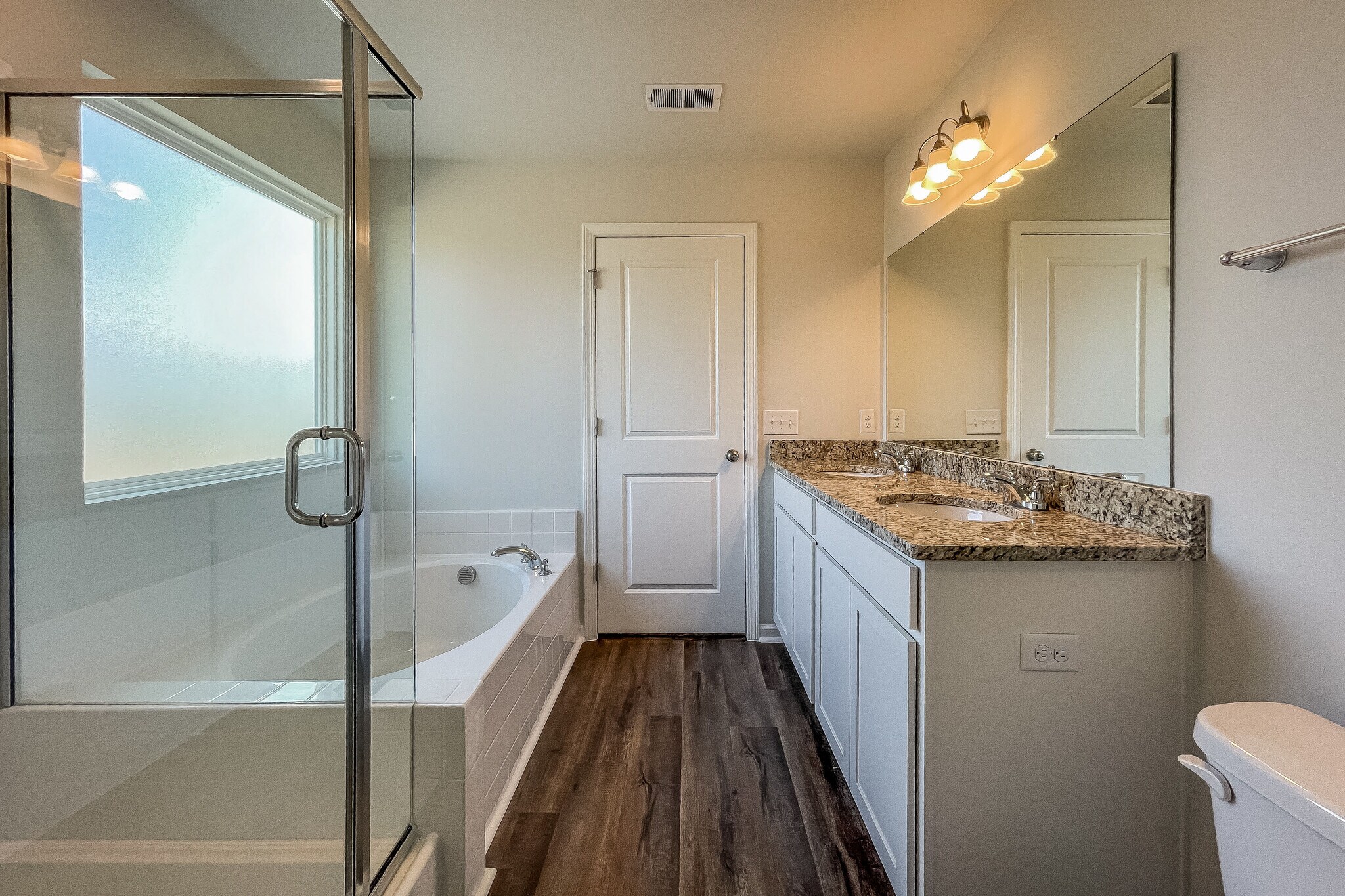 Building Photo - 72 Tondee Wy