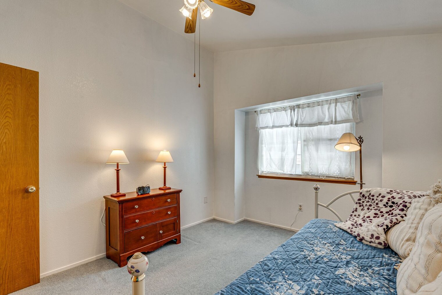 Building Photo - 2033 Silvercrest Dr
