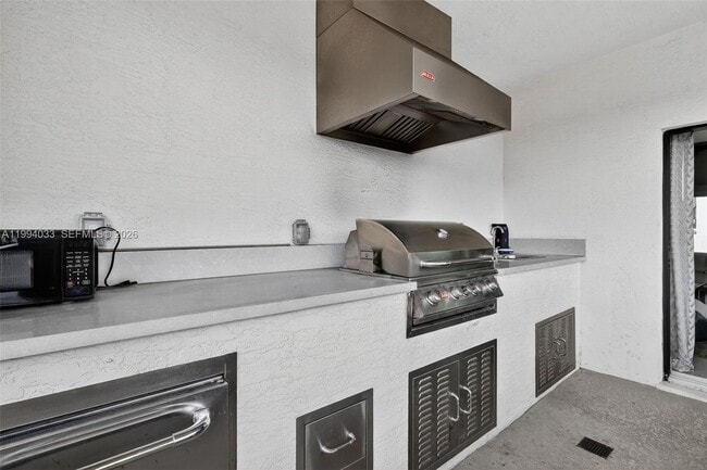 Building Photo - 4740 NW 84th Ave