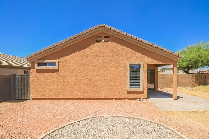 Building Photo - 19003 N Wilson St