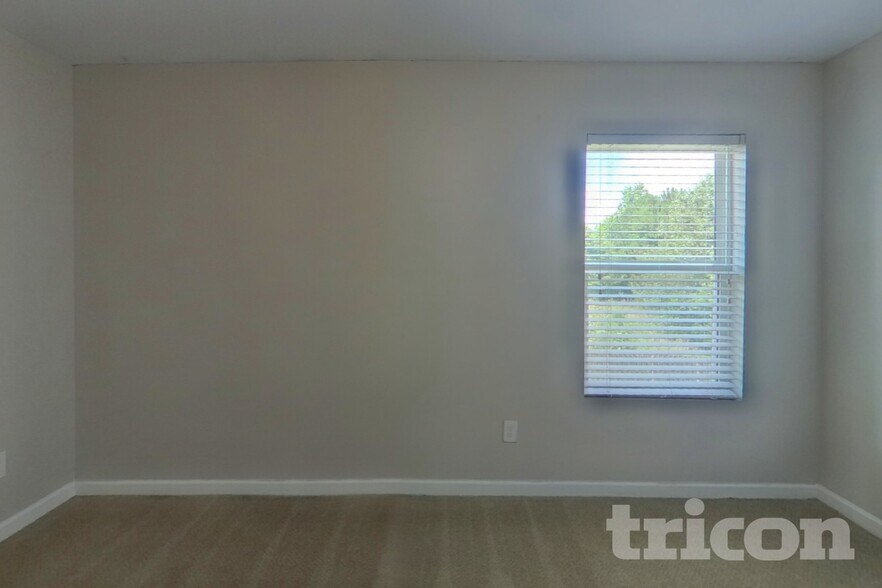 Building Photo - 283 Pernell Dr