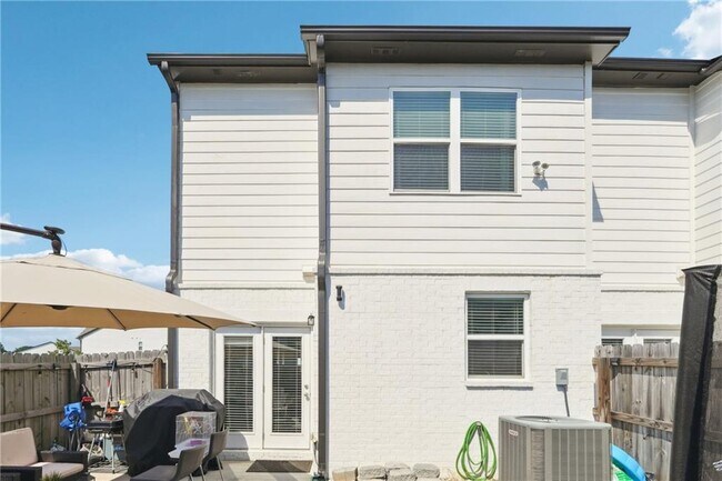 Building Photo - 162 Auburn Run Ln