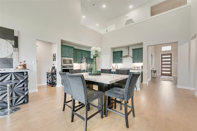 Building Photo - 211 Coyote Creek Dr