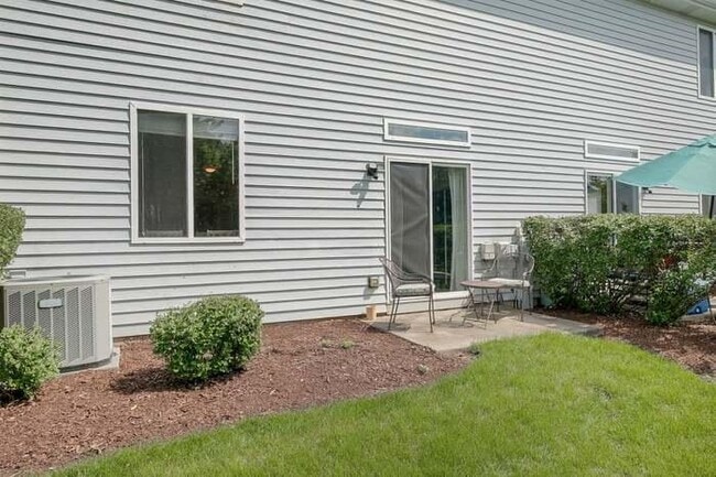 Building Photo - 1211 Arapaho Ct