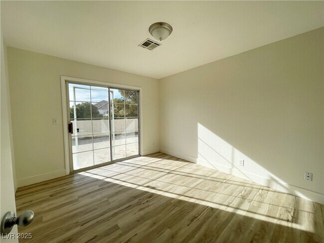 Building Photo - 7732 Crenshaw Way