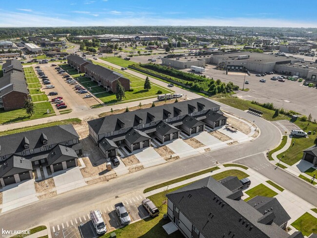 Building Photo - 51419 Tides Dr