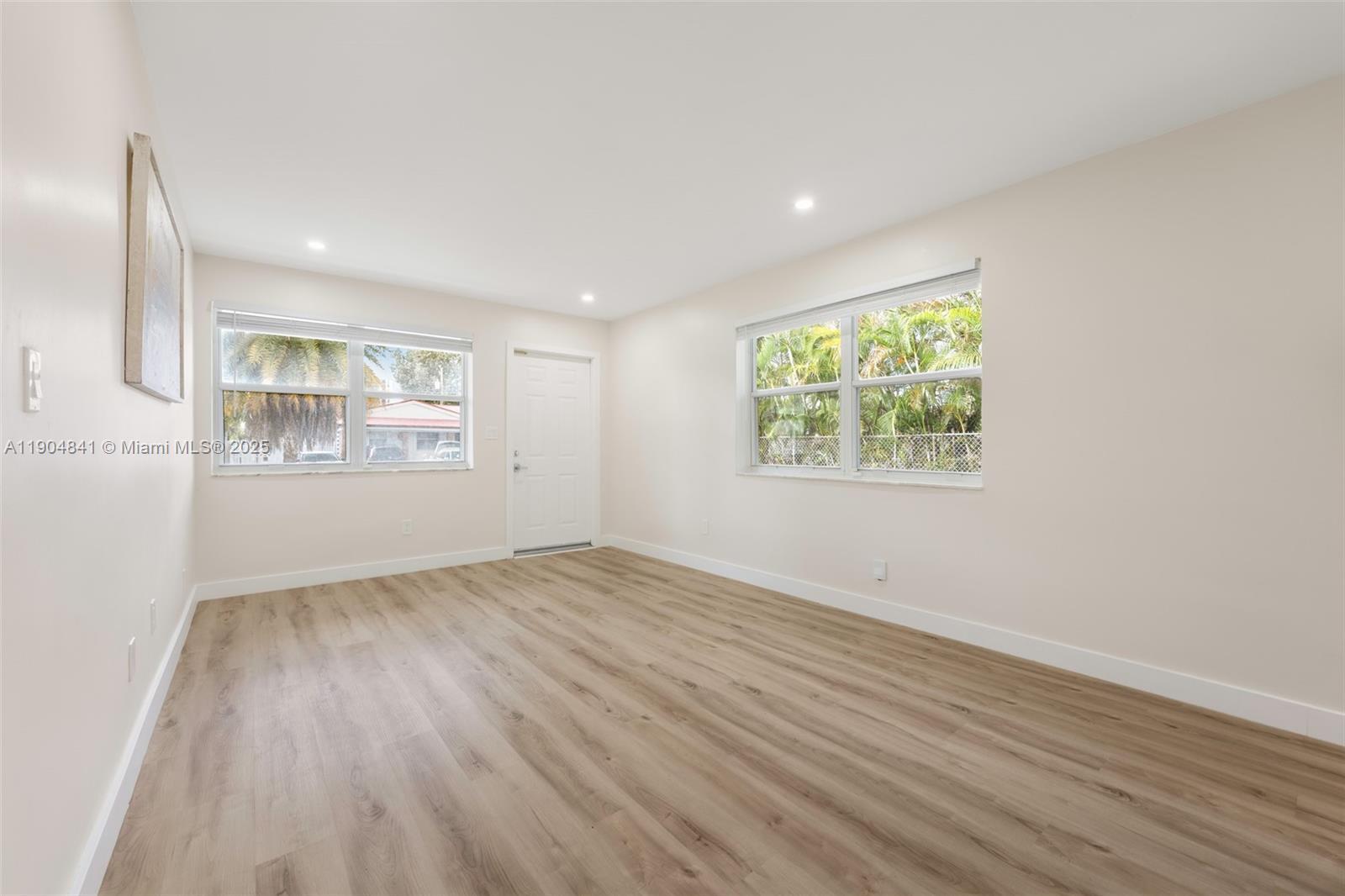 Building Photo - 3101 SW 19th St