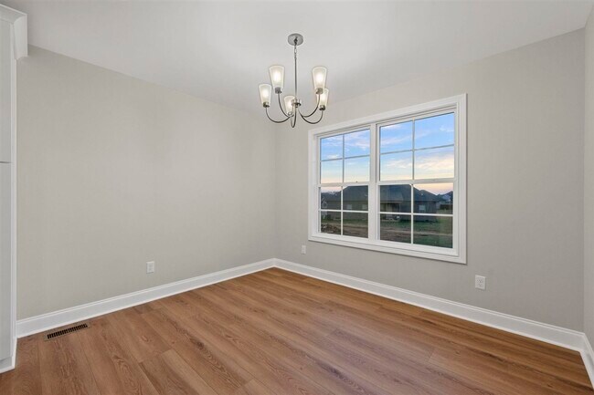 Building Photo - 722 Sheldrake Ln