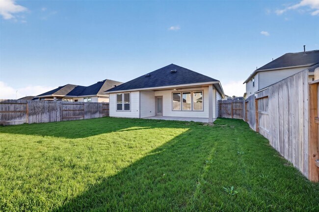 Building Photo - 21827 Blue Daisy Ct