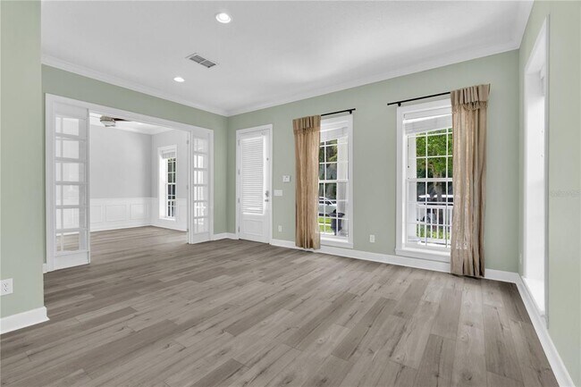 Building Photo - 1222 Roycroft Ave