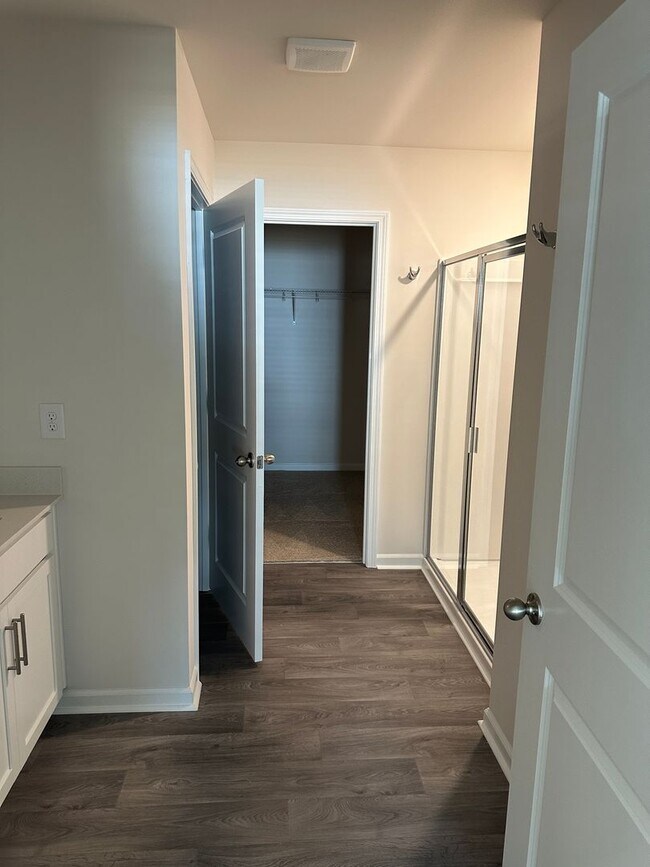 Building Photo - 361 Wellspring Dr