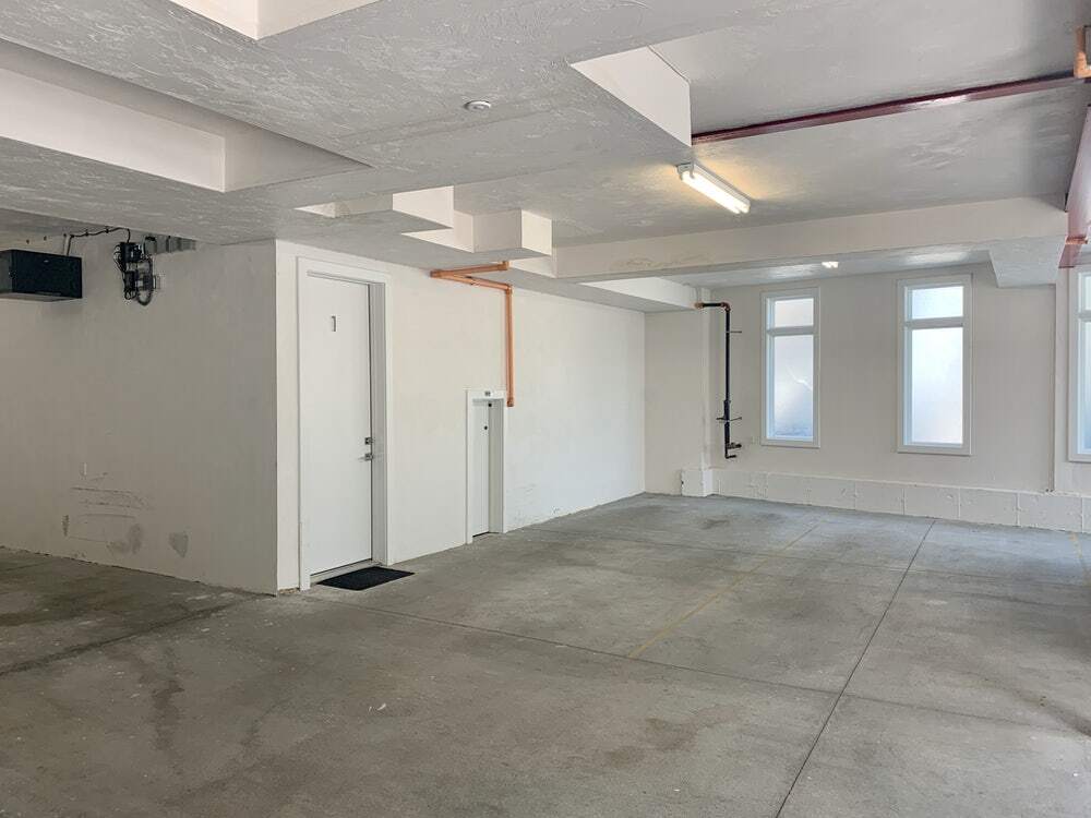 Building Photo - 5 Mohawk St