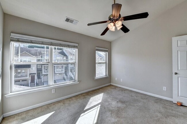 Building Photo - 1597 Liberty Pkwy NW