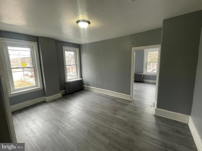 Building Photo - 1901 Broadway