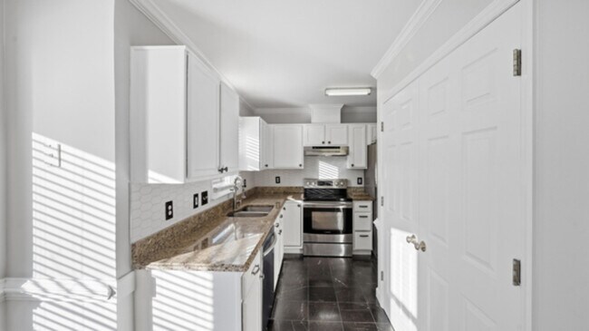 Building Photo - 3213 Terrel Mill Rd