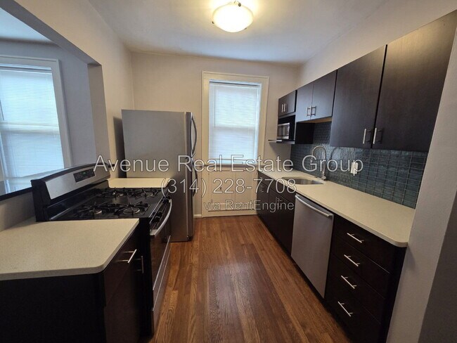Building Photo - 905 Concordia Ln