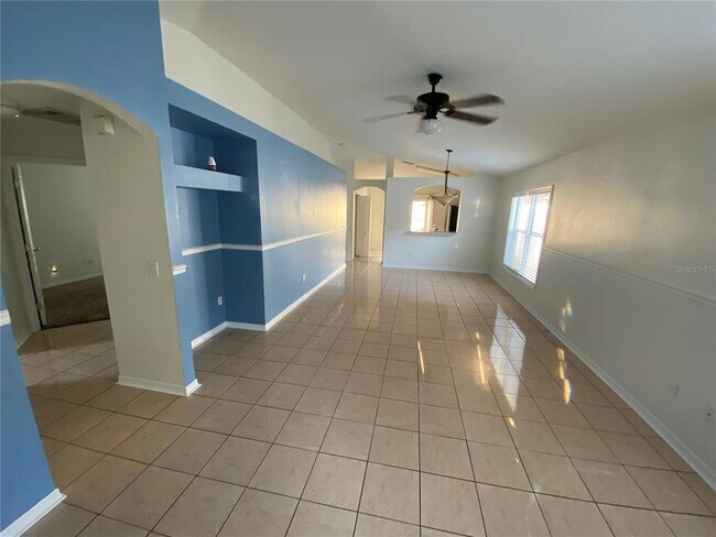 Building Photo - 8530 Quarter Horse Dr