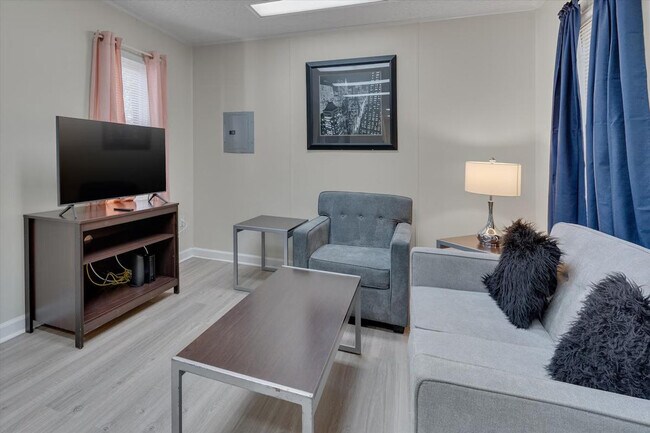 Building Photo - 4217 Neal Rd