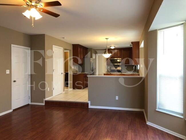 Building Photo - 16727 N Fork Ridge Dr
