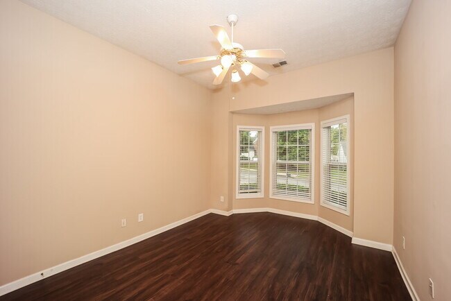 Building Photo - 75 Bellaire Ln