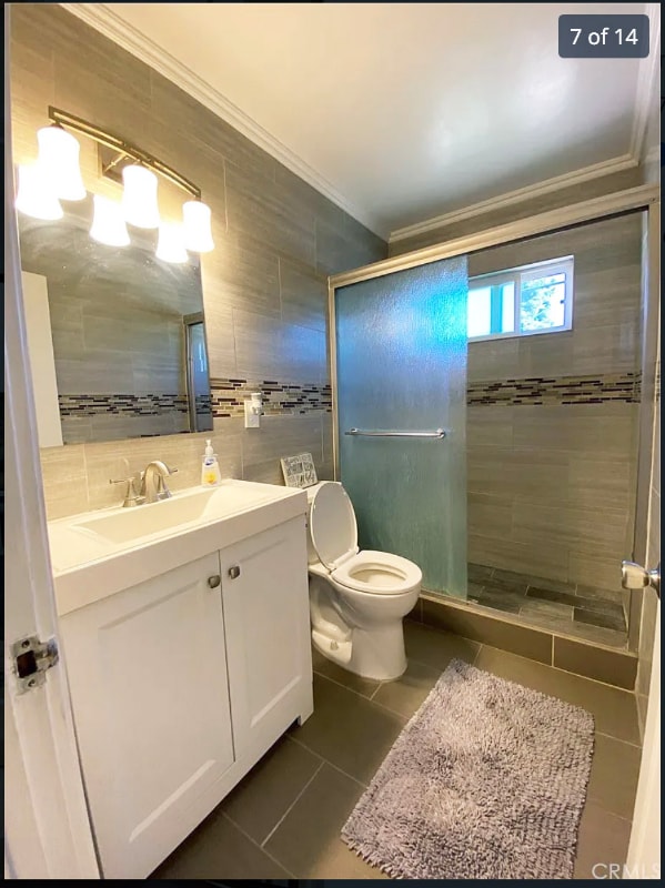 Building Photo - 8010 Crosnoe Ave