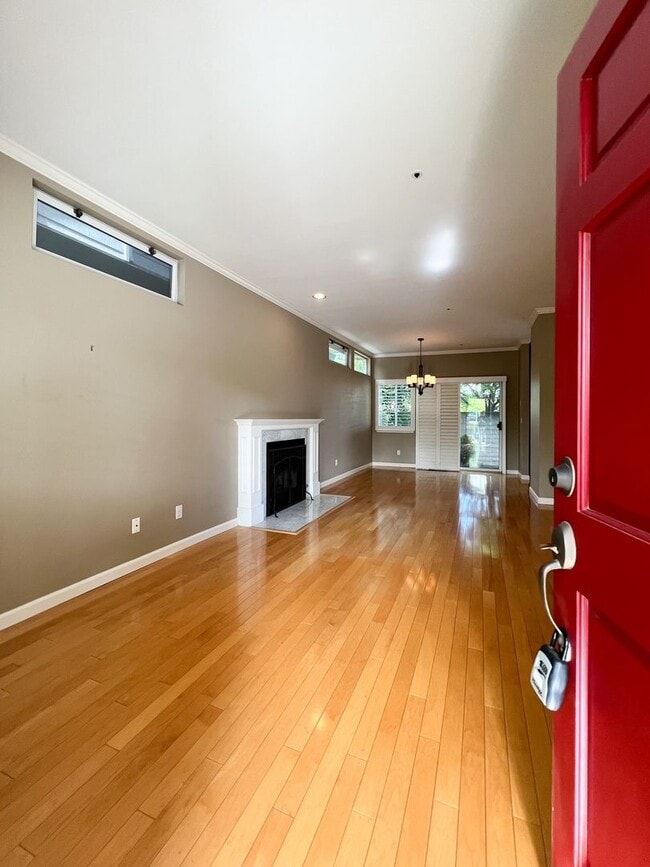 Building Photo - Charming Napa Condo in Quiet Court Setting