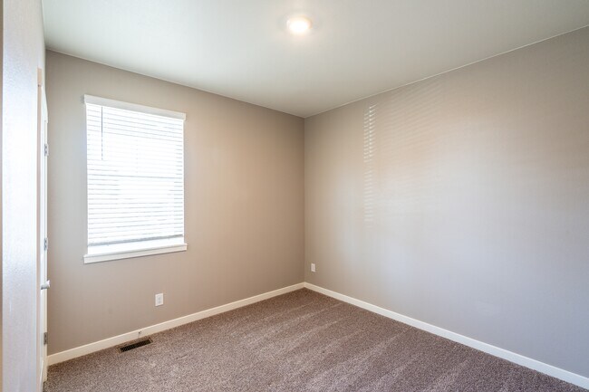 Building Photo - 5230 Janga Dr