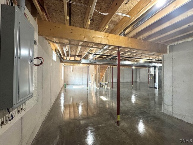Building Photo - 6251 Meadow Dr