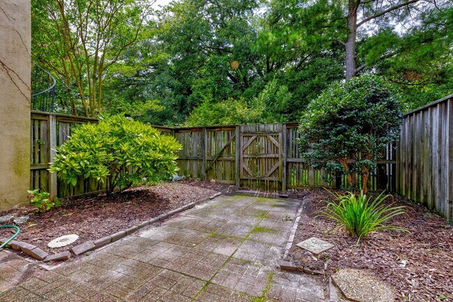 Building Photo - 3959 Aeries Way