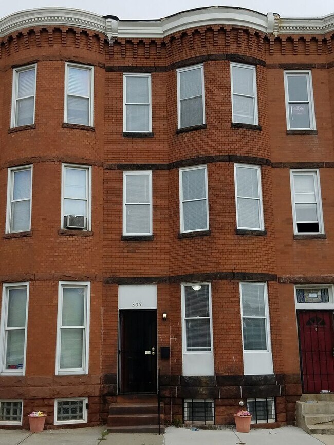 Building Photo - Baltimore - 4 Bedrooms and 2.5 baths Available!