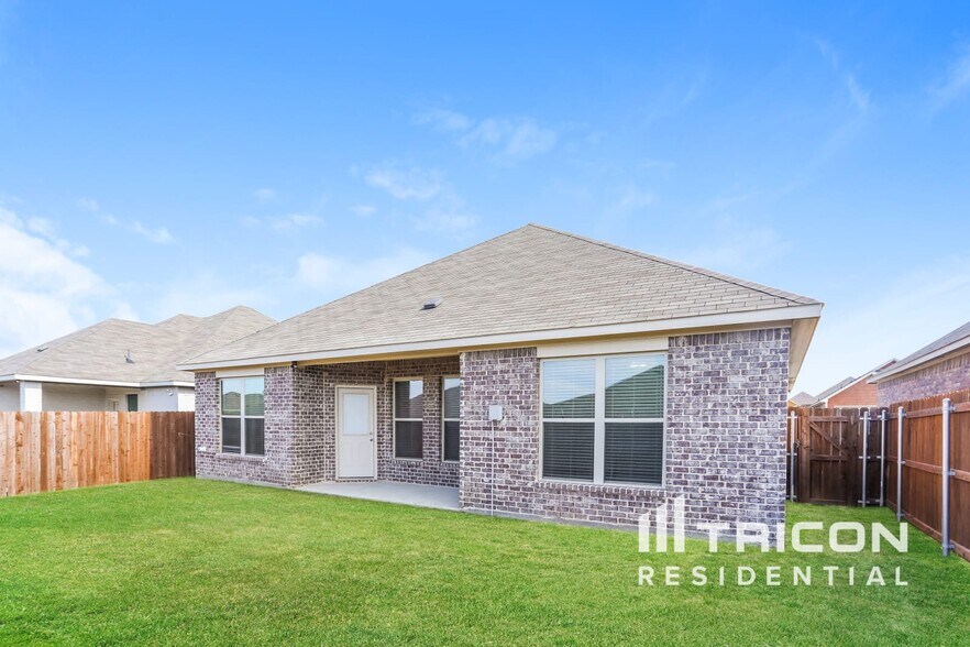 Building Photo - 10336 Ft Teran Trl