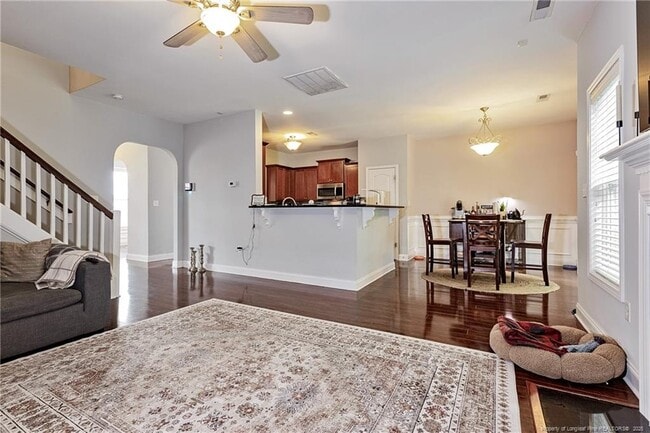 Building Photo - 1726 Bluffside Dr