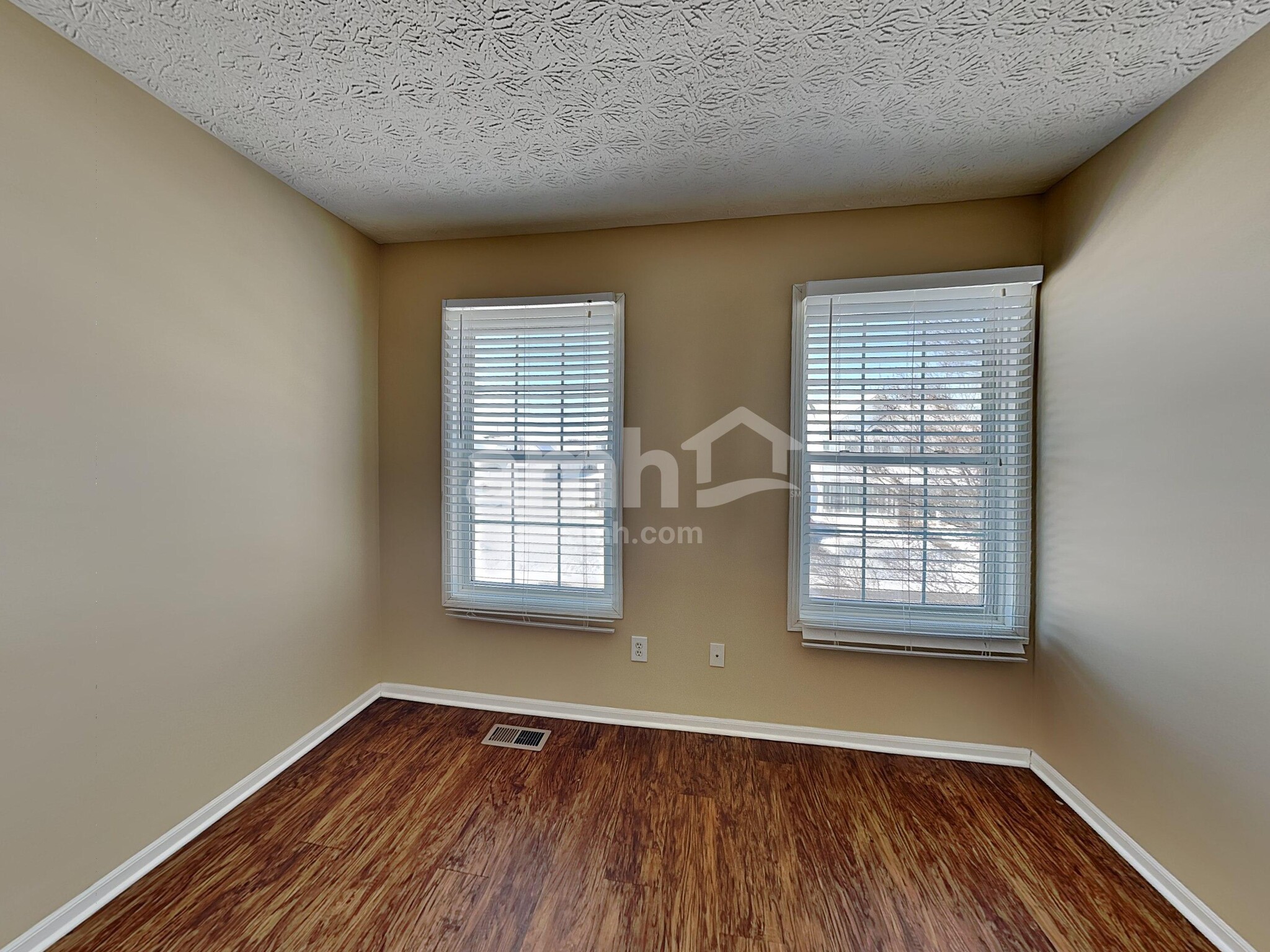 Building Photo - 2480 Bloxom St