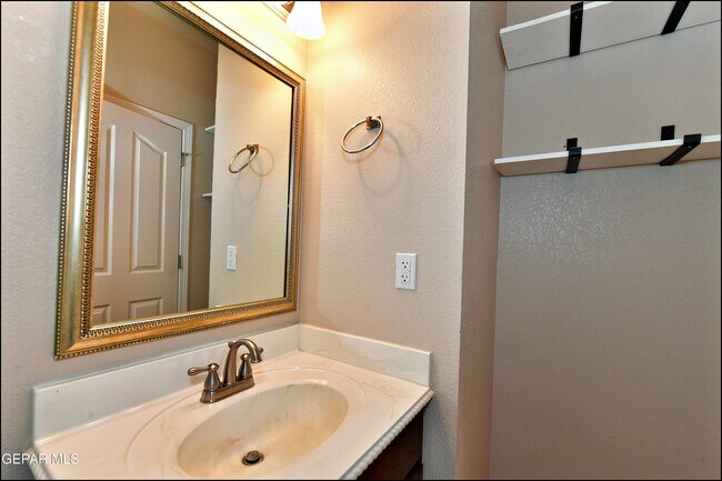 Building Photo - 5810 Redstone Mesa Ct