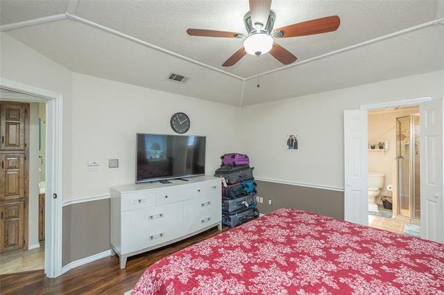 Building Photo - 116 Meadowglen Cir