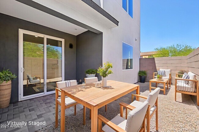 Building Photo - 2131 JENNIFER LYNN Way