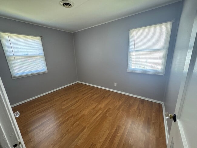 Building Photo - 3 bedroom house in Paducah