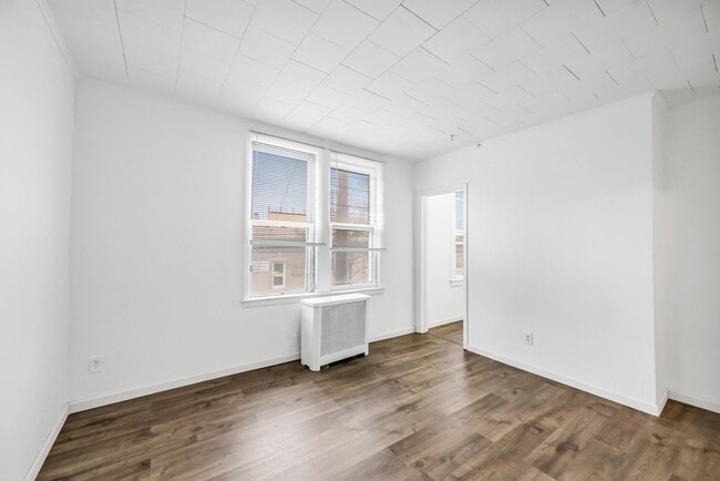 Building Photo - 41 Bloomfield Ave