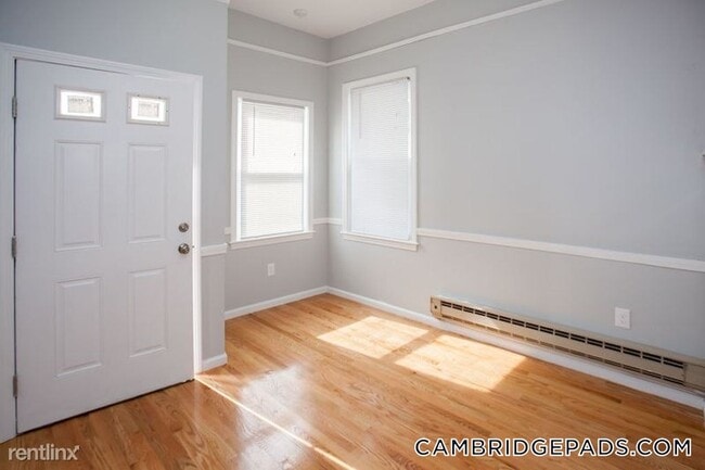 Building Photo - 173 Rindge Ave