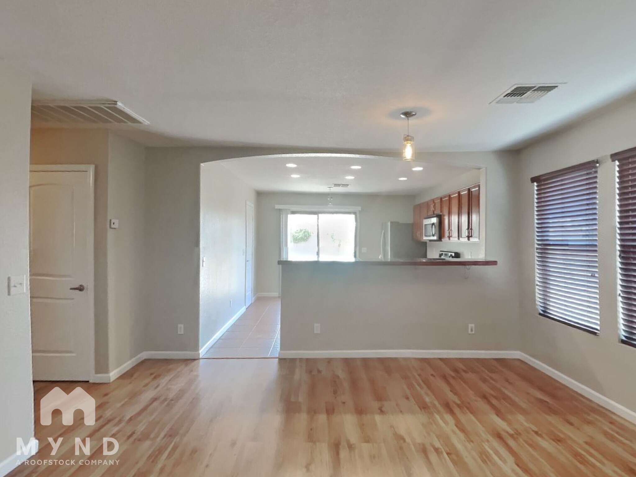 Building Photo - 669 W Silver Reef Ct