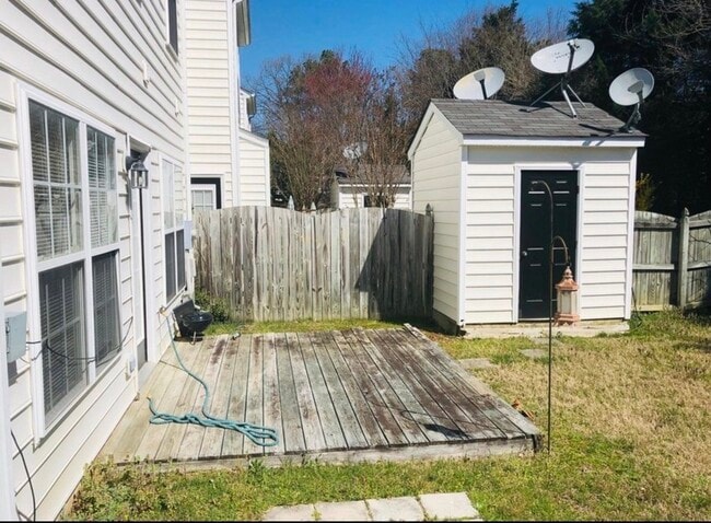 Building Photo - 1107 Magnolia Pointe Blvd