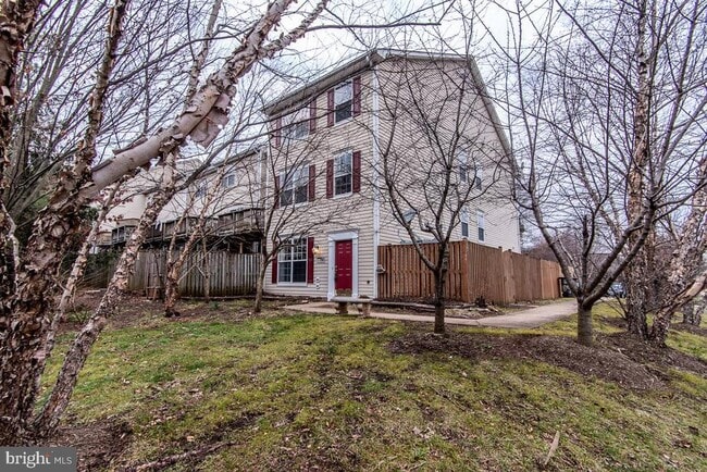 Building Photo - 7700 Duneiden Ln