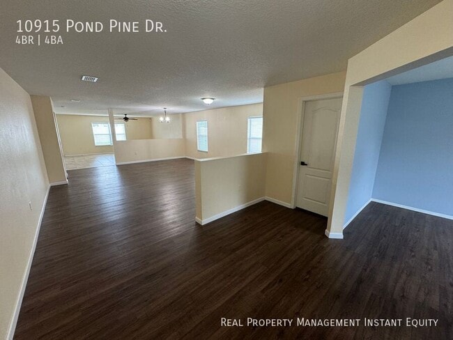 Building Photo - 10915 Pond Pine Dr