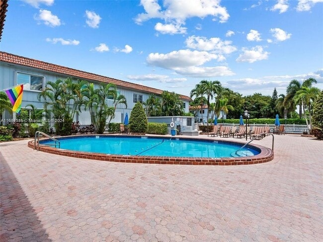 Building Photo - 669 W Oakland Park Blvd