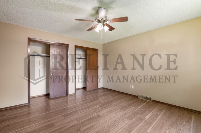 Building Photo - 2203 S Lori Ln
