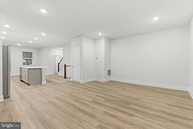 Building Photo - 5217 Manor Park Dr